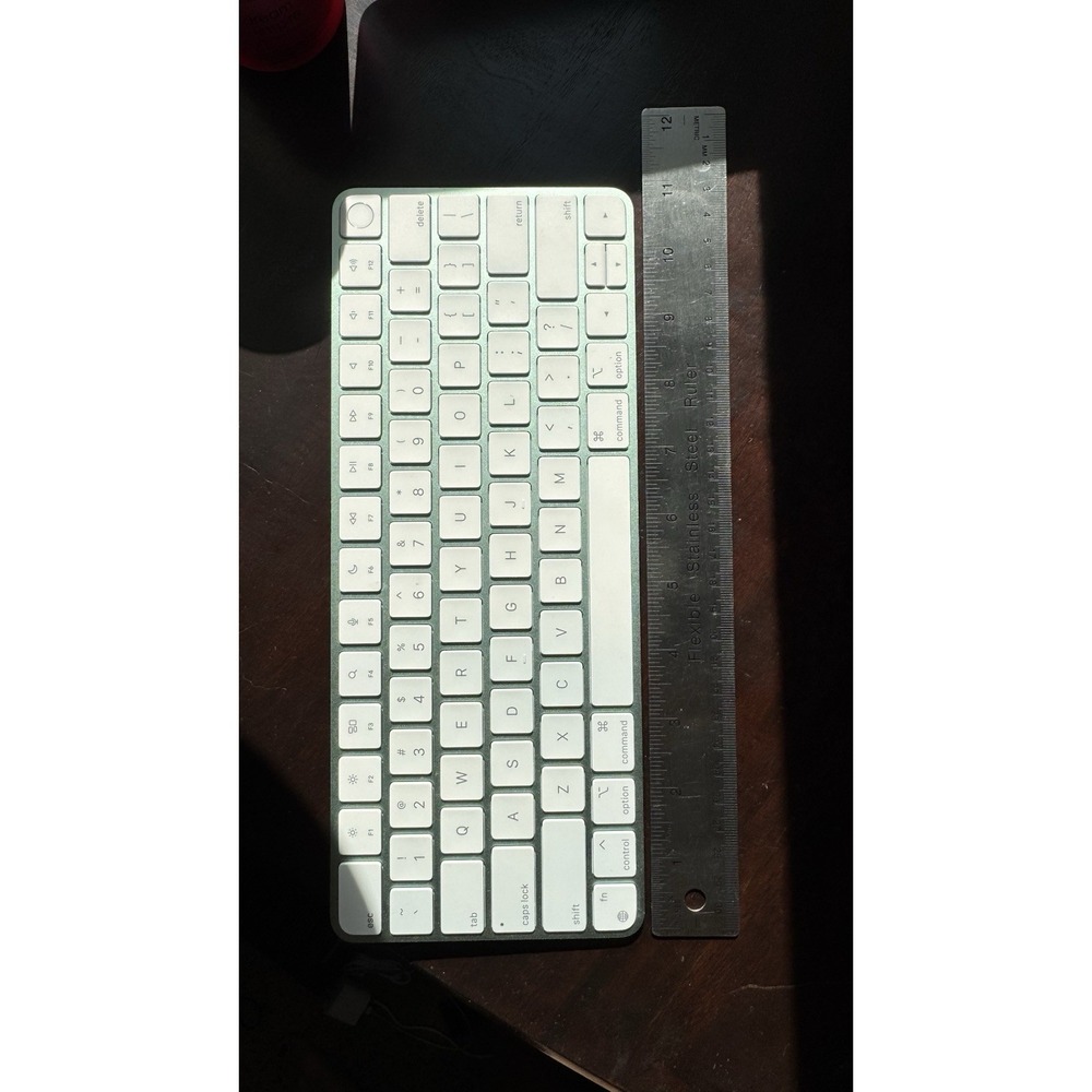 Apple Magic Keyboard with Touch ID for Mac Green A2449
